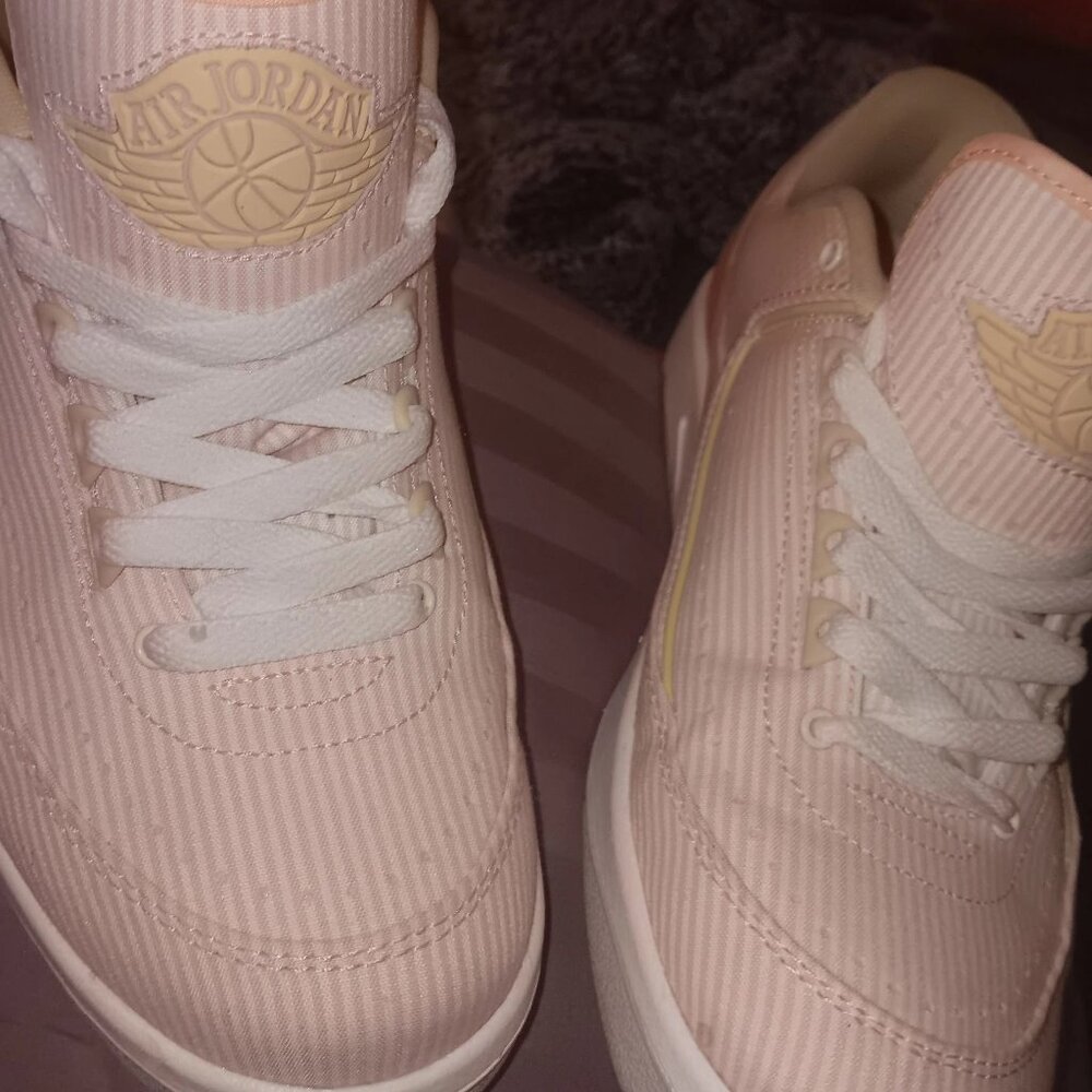 The Air Jordan 2 Retro Low 'Seersucker' Mens size 9.5 - Picture 1 of 8